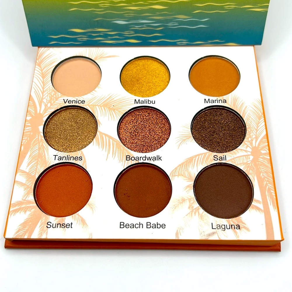 Beauty creations, Cali chic Eyeshadow Palette
